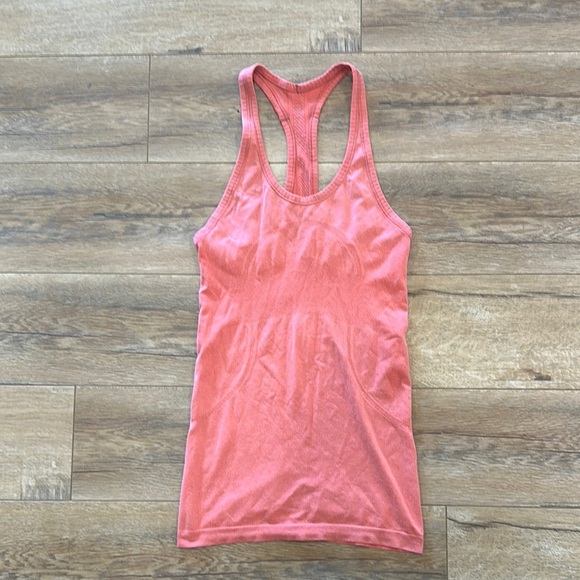 Lululemon Pink Racerback Tank Top Size 4 - Picture 1 of 6
